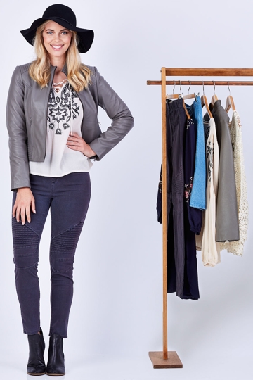 Bohemian Capsule
